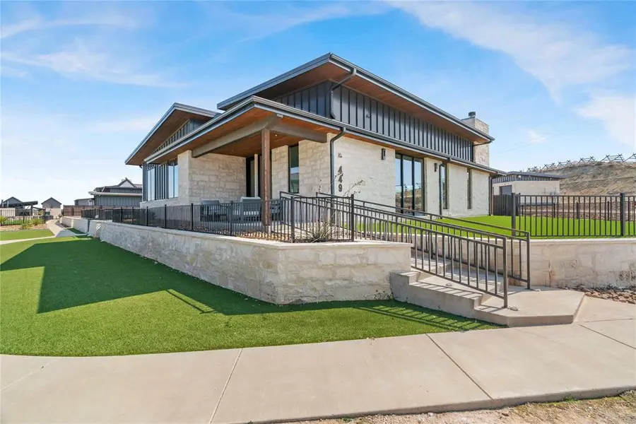 449 Emma Jean Trail, Iredell, TX 76649