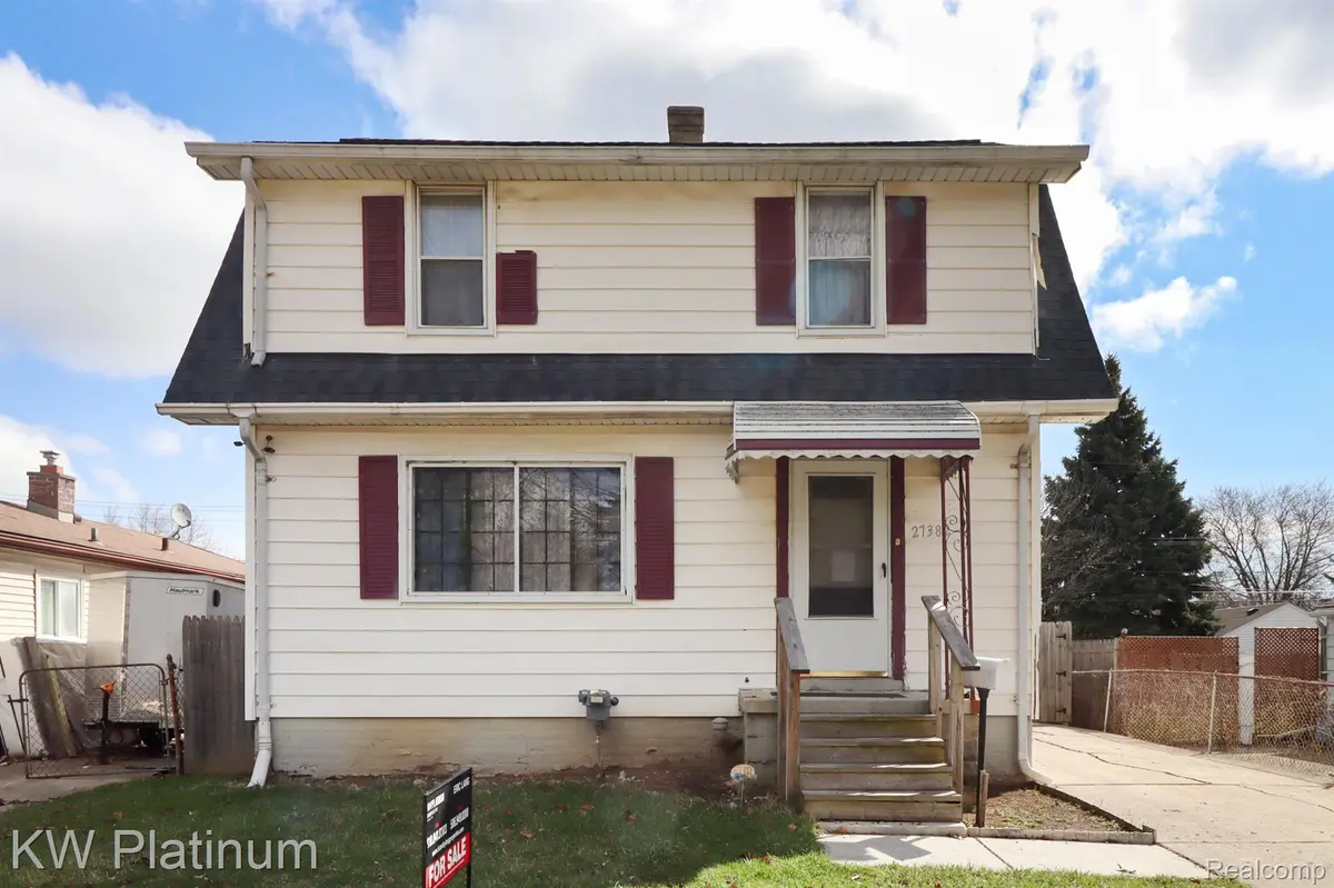 27382 BEECHURST ST, Roseville, MI 48066