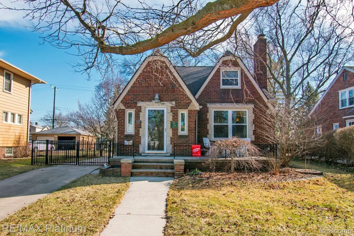 243 W SARATOGA ST, Ferndale, MI 48220