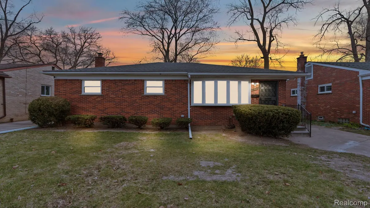 21840 KENOSHA ST, Oak Park, MI 48237