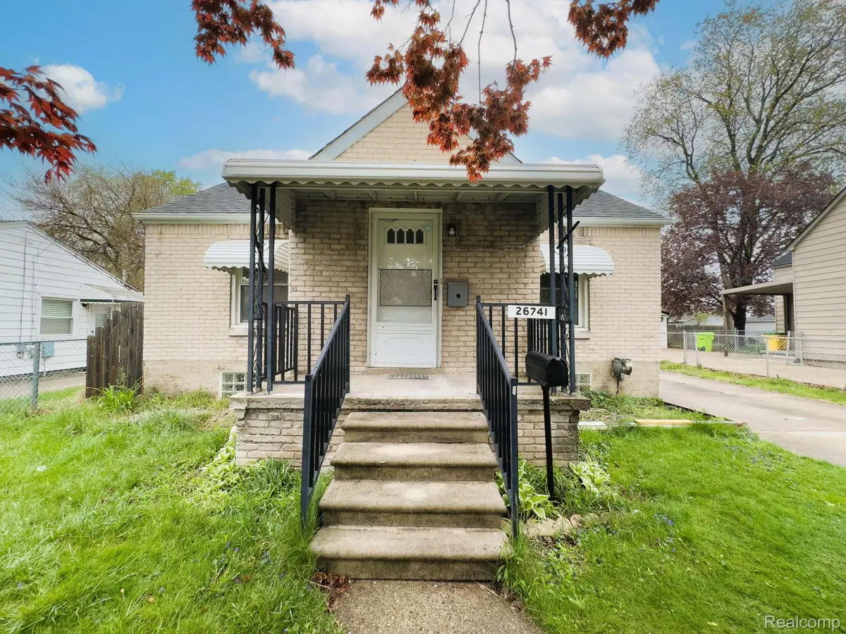 26741 DARTMOUTH ST, Madison Heights, MI 48071
