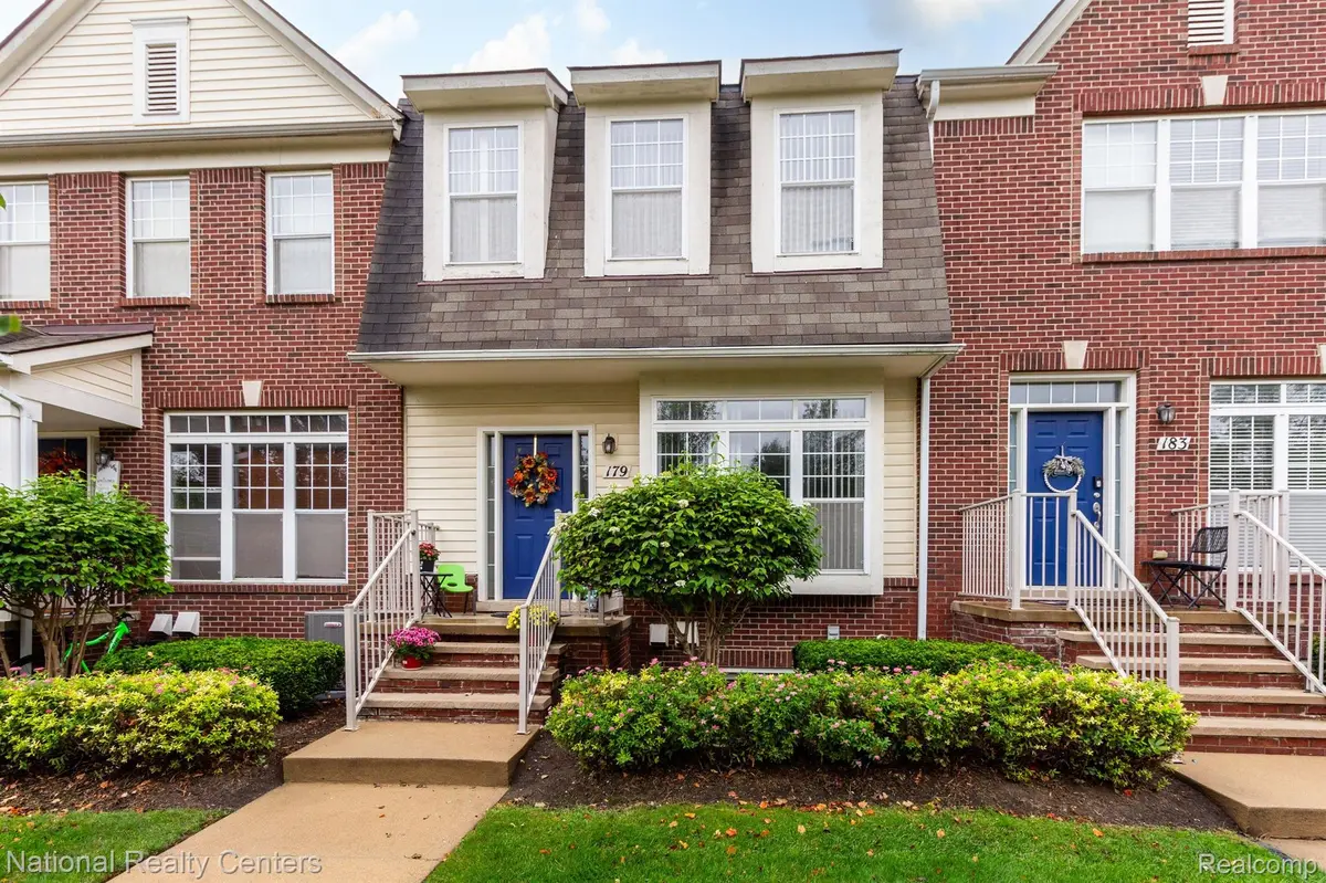 179 CENTER BLVD, Wixom, MI 48393