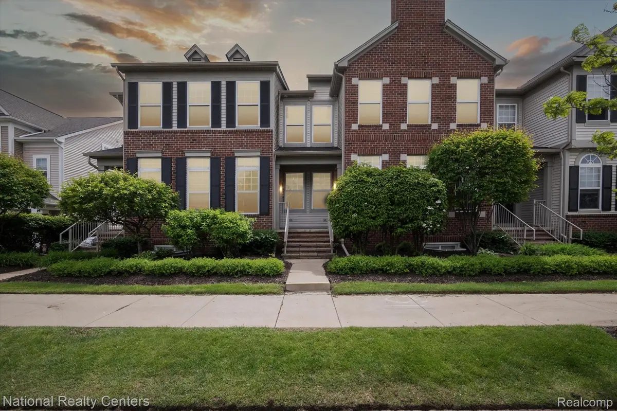 3241 Johanna Ware W #20, Wixom, MI 48393