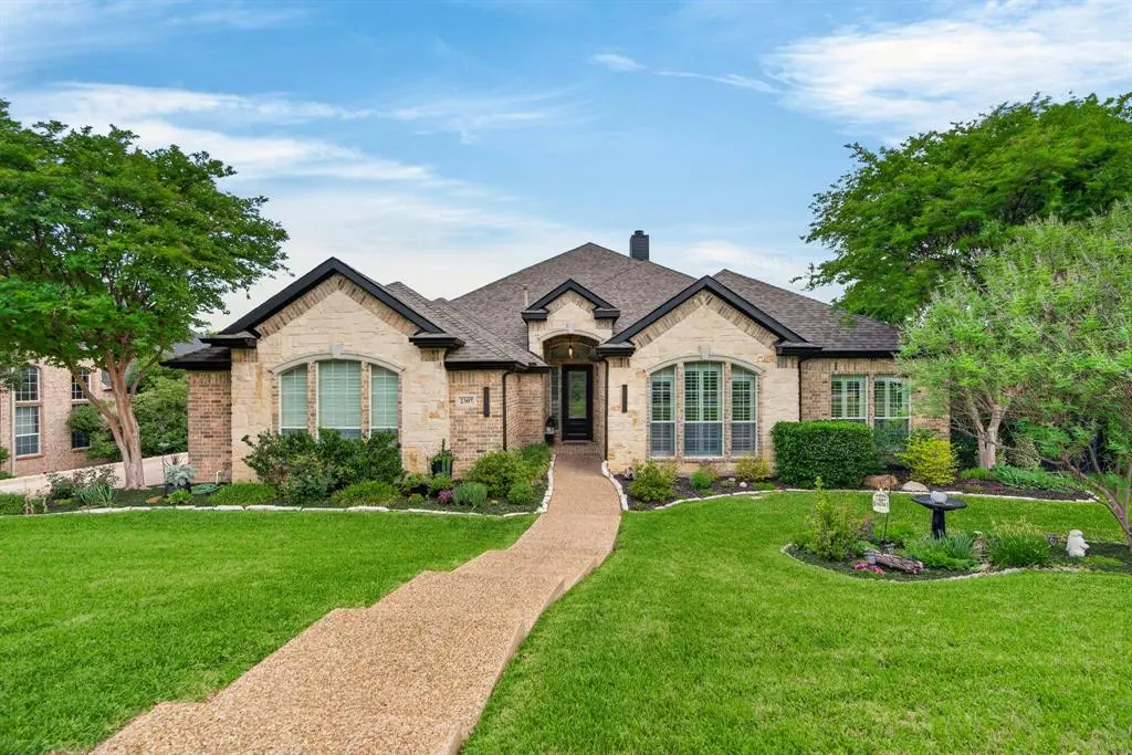 2307 Creekedge Court, Corinth, TX 76210