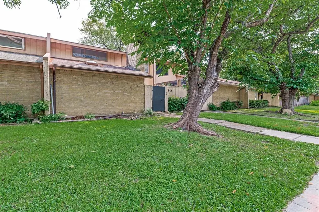 5808 Harvest Hill Road, Dallas, TX 75230