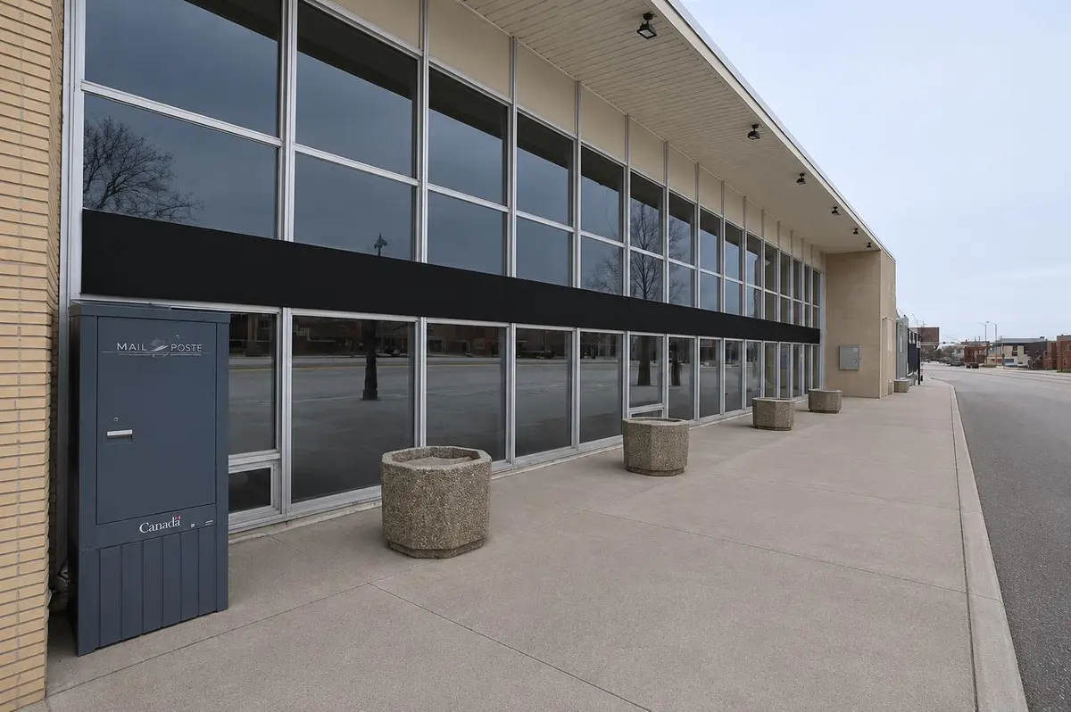 5026 50 ST #2B, Lloydminster, AB T9V1P3