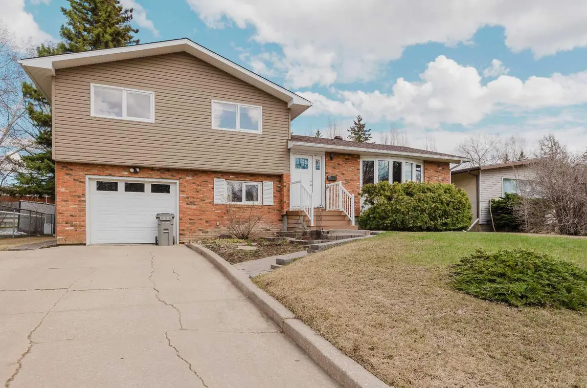 8517 101 ST, Grande Prairie, AB T8V3C5