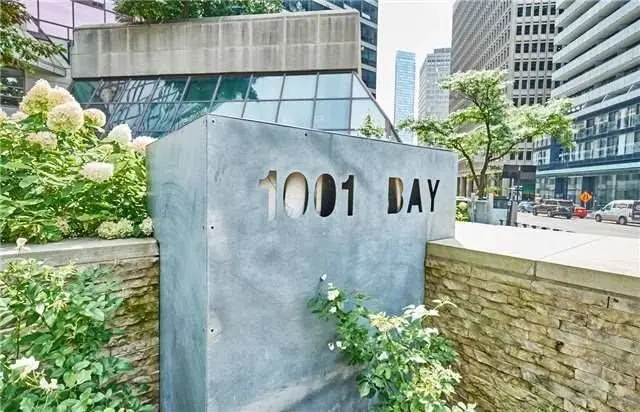 1001 Bay ST #919, Toronto C01, ON M5S 3A6