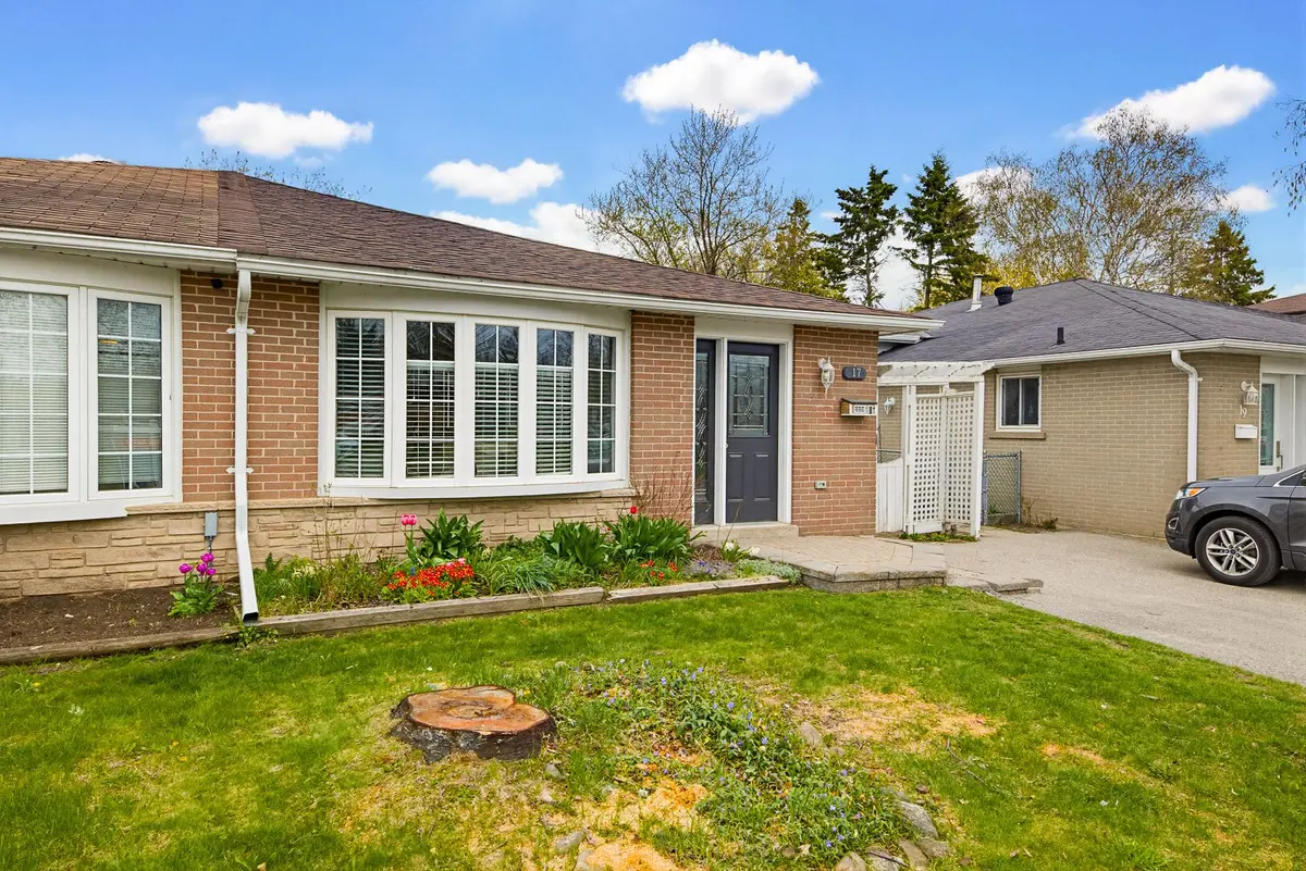 17 Edelwild DR, Orangeville, ON L9W 2Y4