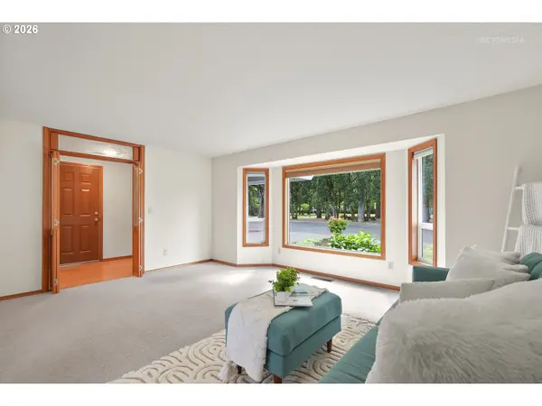 462 NE 24TH AVE, Hillsboro, OR 97124