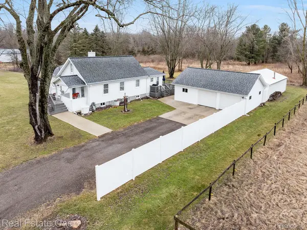 1214 S GREEN ACRES ST, Leoni Twp, MI 49201
