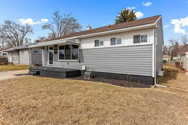1251 CLARITA ST, Ypsilanti Twp, MI 48198