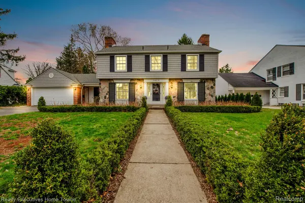 71 MERRIWEATHER RD, Grosse Pointe Farms, MI 48236