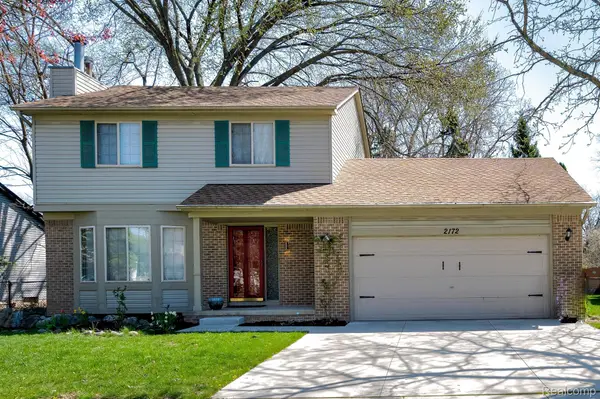 2172 HARTSHORN AVE, Troy, MI 48083