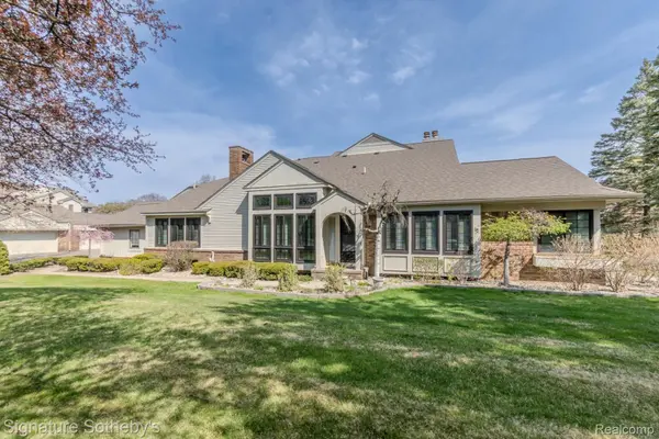 6015 PEBBLE LANE,  West Bloomfield Twp,  MI 48322