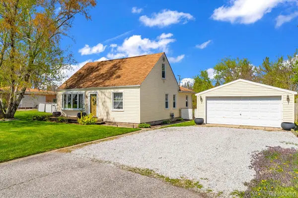 23901 MURRAY ST, Clinton Twp, MI 48035