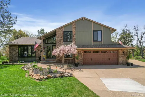 5105 Beachwood CT, Commerce Twp, MI 48382