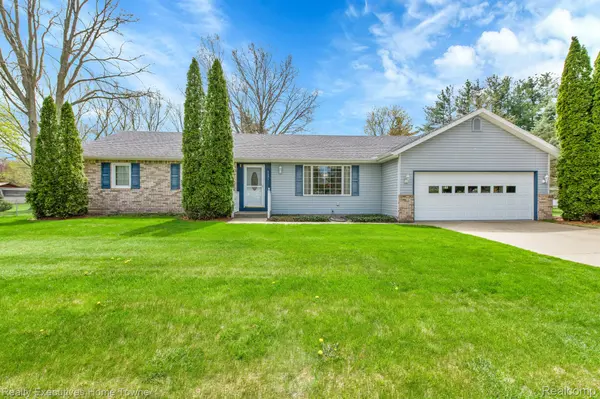 4681 BUCKINGHAM DR, Port Huron Twp, MI 48060