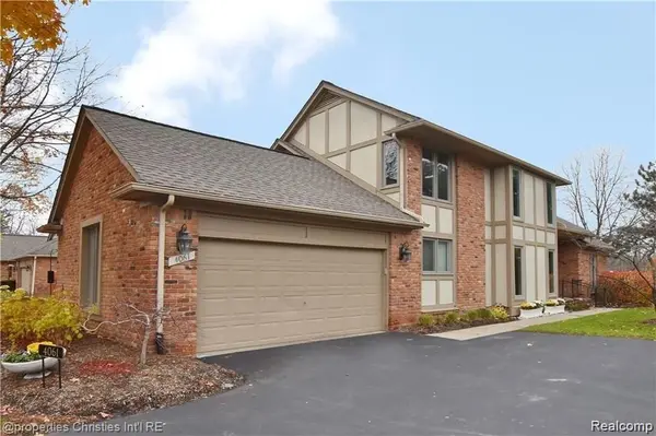 4061 WILLOWAY PLACE DR #4, Bloomfield Twp, MI 48302