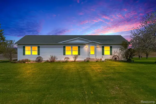 2326 BURNSLINE RD, Maple Valley Twp, MI 48416
