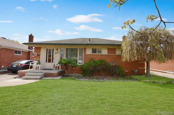 26081 Janet, Roseville, MI 48066