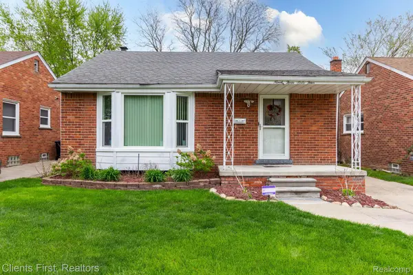 9364 Sarasota, Redford Twp, MI 48239