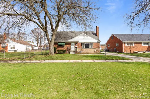 22507 E 8 MILE RD, St. Clair Shores, MI 48080