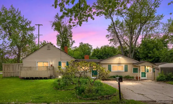 29810 12 Mile RD, Farmington Hills, MI 48334