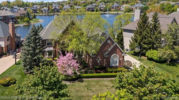 18503 Clairmont CIR E,  Northville Twp,  MI 48168