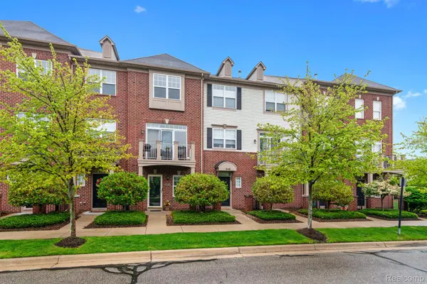 244 WRIGHT ST #77,  Wixom,  MI 48393