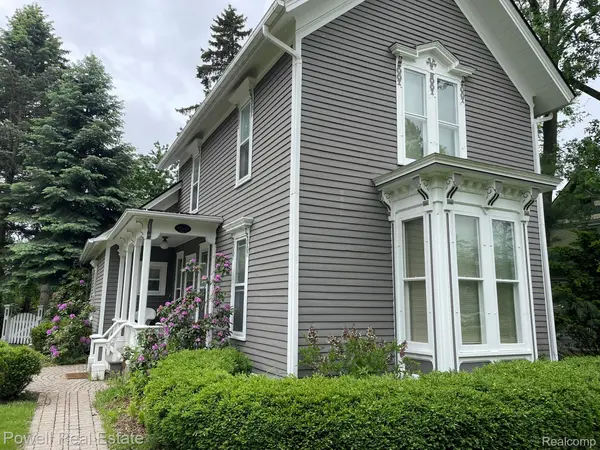 45647 CASS AVE,  Utica,  MI 48317
