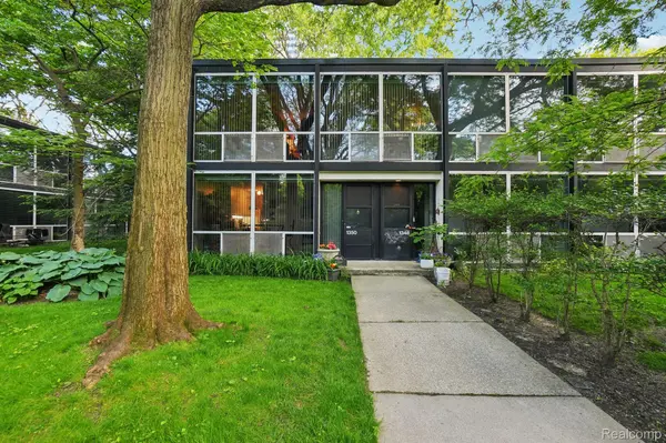 1350 Joliet, Detroit, MI 48207
