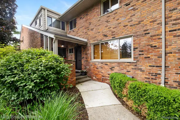 971 N Old Woodward AVE, Birmingham, MI 48009