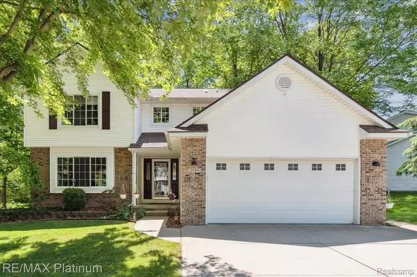 2149 Laurel Oak DR, Oceola Township, MI 48855