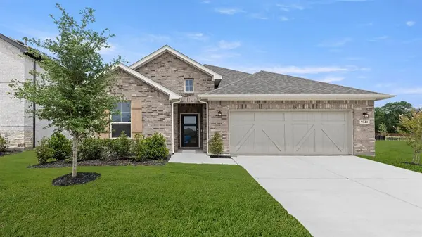 9321 Derry Lane, Little Elm, TX 76227