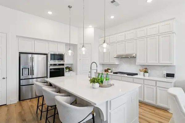 1903 Midhurst Drive, Forney, TX 75126