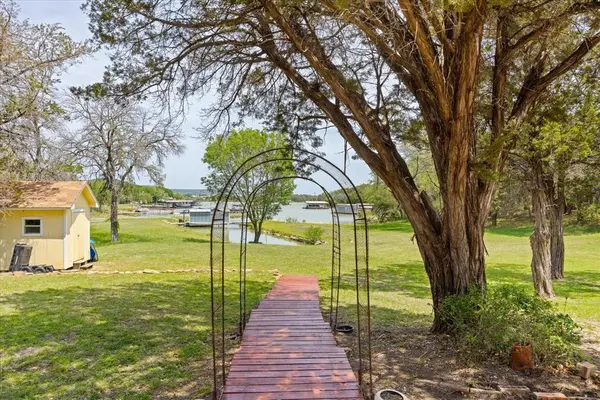 251 Dunn Drive, Palo Pinto, TX 76484