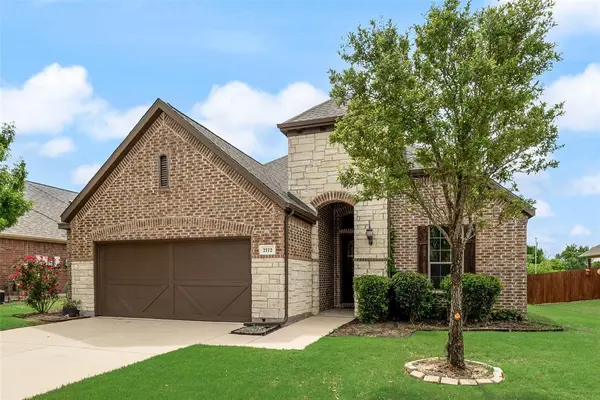 2112 Benjamin Creek Drive, Little Elm, TX 75068