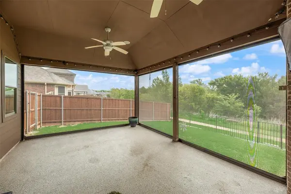 2112 Benjamin Creek Drive, Little Elm, TX 75068