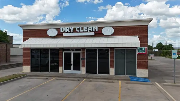 11609 Northwest, Dallas, TX 75218