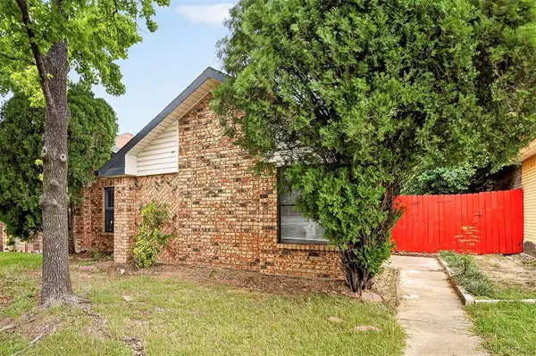 229 Overland Trail, Mesquite, TX 75149