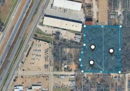 5829 Oakdale Drive, Fort Worth, TX 76119