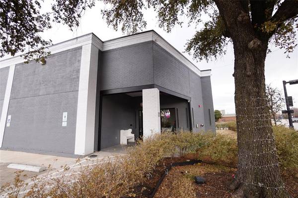15375 Addison Road, Addison, TX 75001