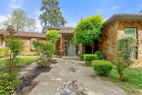23677 Greenway Drive, Bullard, TX 75757