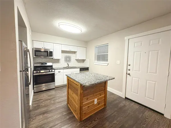 5928 Fletcher Avenue #16, Fort Worth, TX 76107
