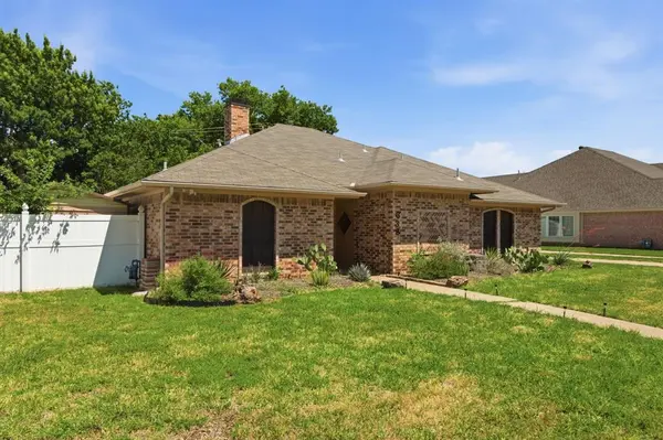 638 Park Lane, Highland Village, TX 75077