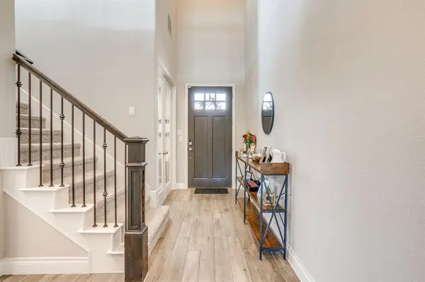 5709 Pope Creek Road, Fort Worth, TX 76126