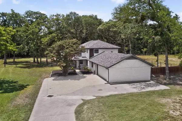 150 S Woodland Trail, Double Oak, TX 75077