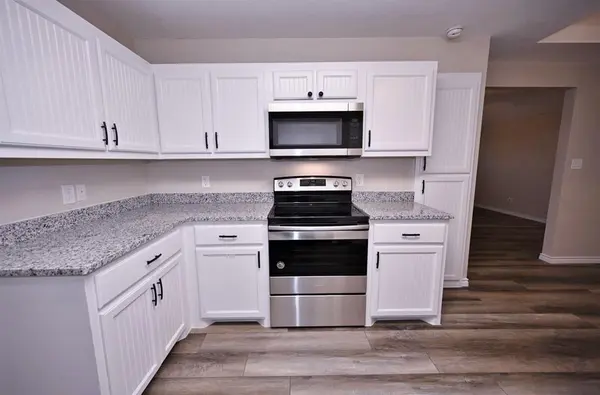 1106 12th Street SE, Mineral Wells, TX 76067