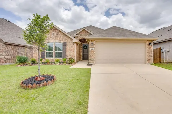 533 Lela Circle, Keene, TX 76059
